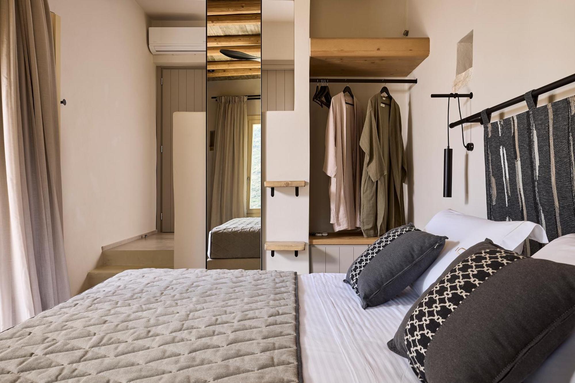 Apsila Pool Suites Kamares  Room photo